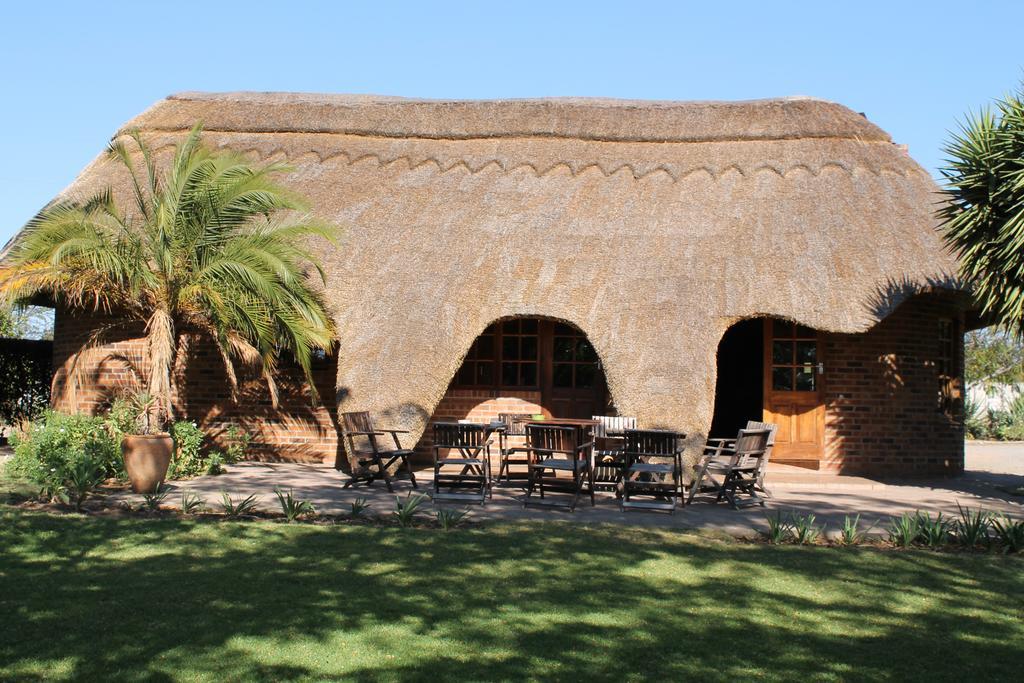 Southern Comfort Lodge Bulawayo Ngoại thất bức ảnh