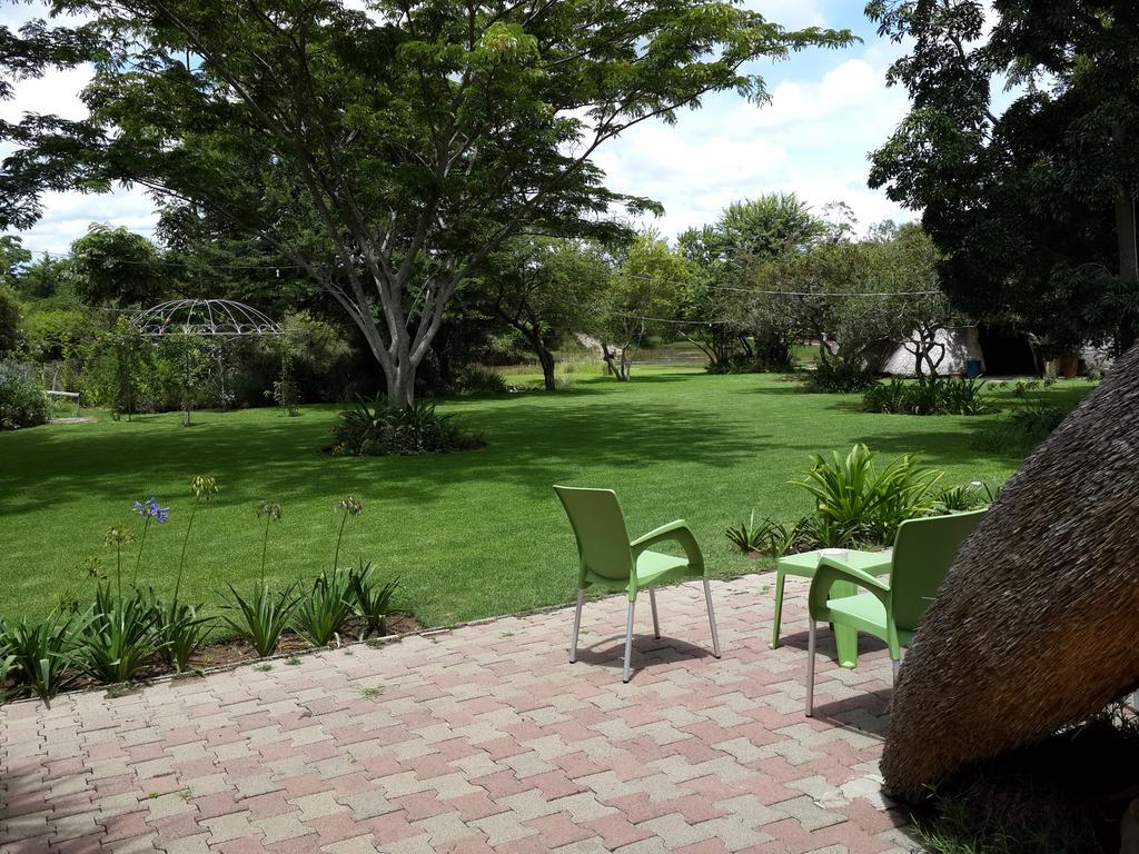 Southern Comfort Lodge Bulawayo Ngoại thất bức ảnh
