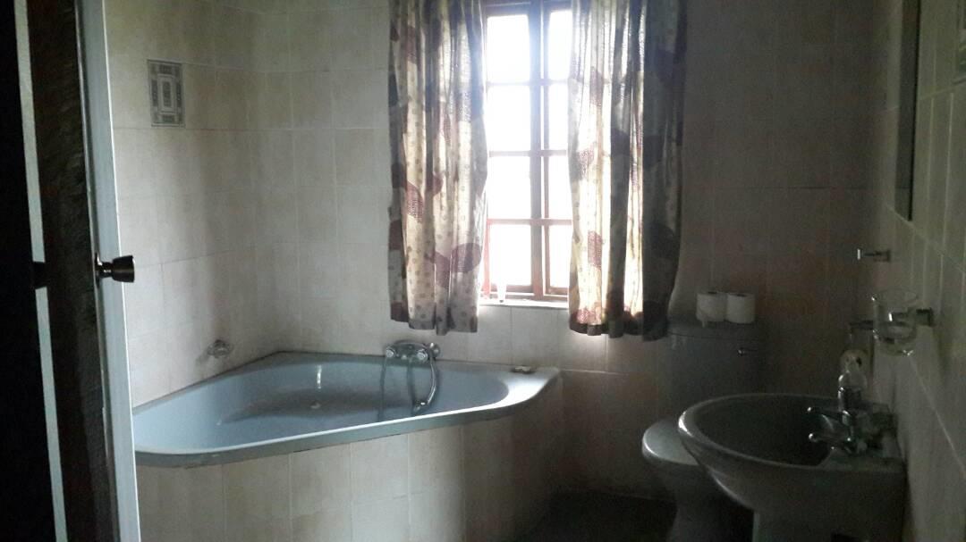 Southern Comfort Lodge Bulawayo Ngoại thất bức ảnh